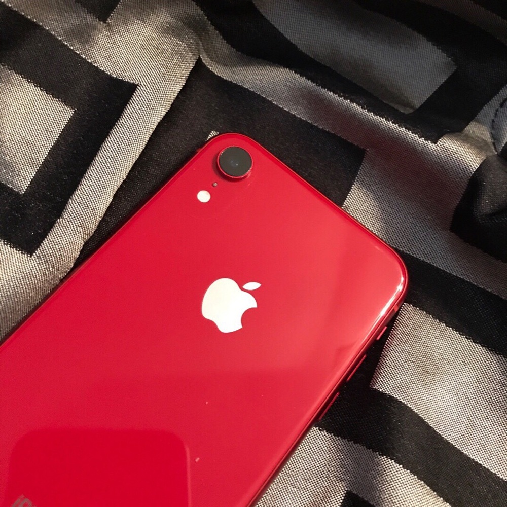 iPhone XR(Red)